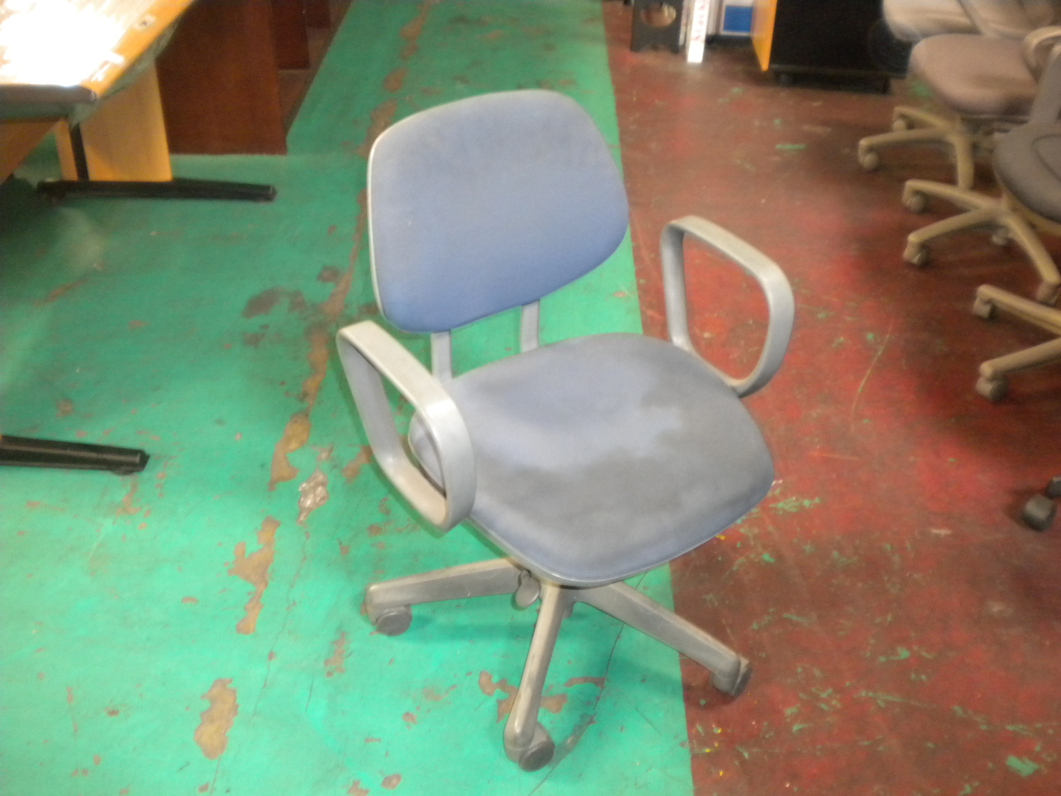used office assorted chair Used Office Furniture Philippines