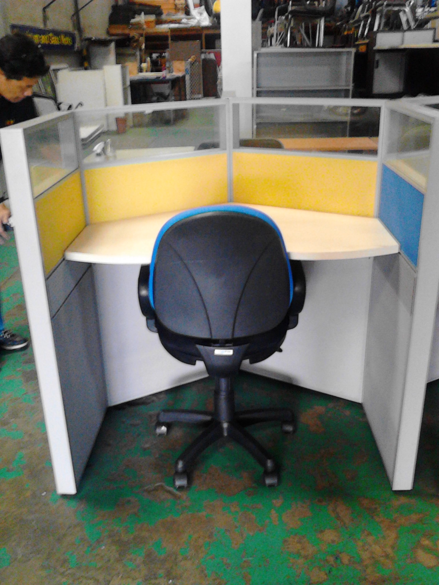 second hand cubicle Used Office Furniture Philippines