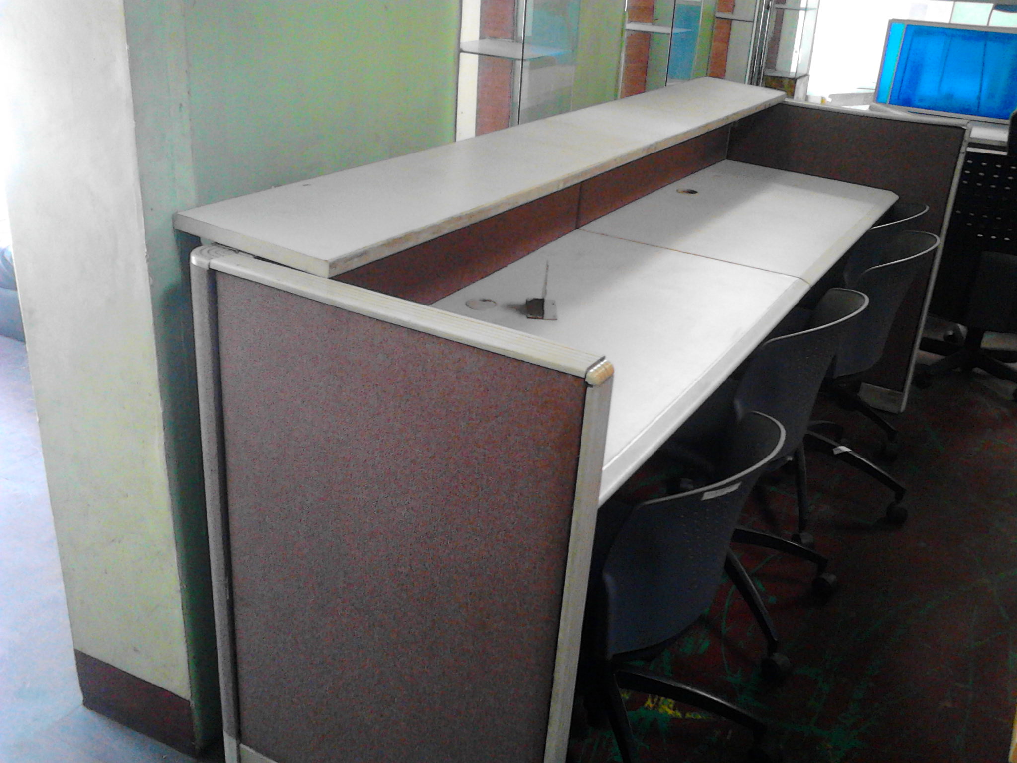 Second hand cubicle Used Office Furniture Philippines