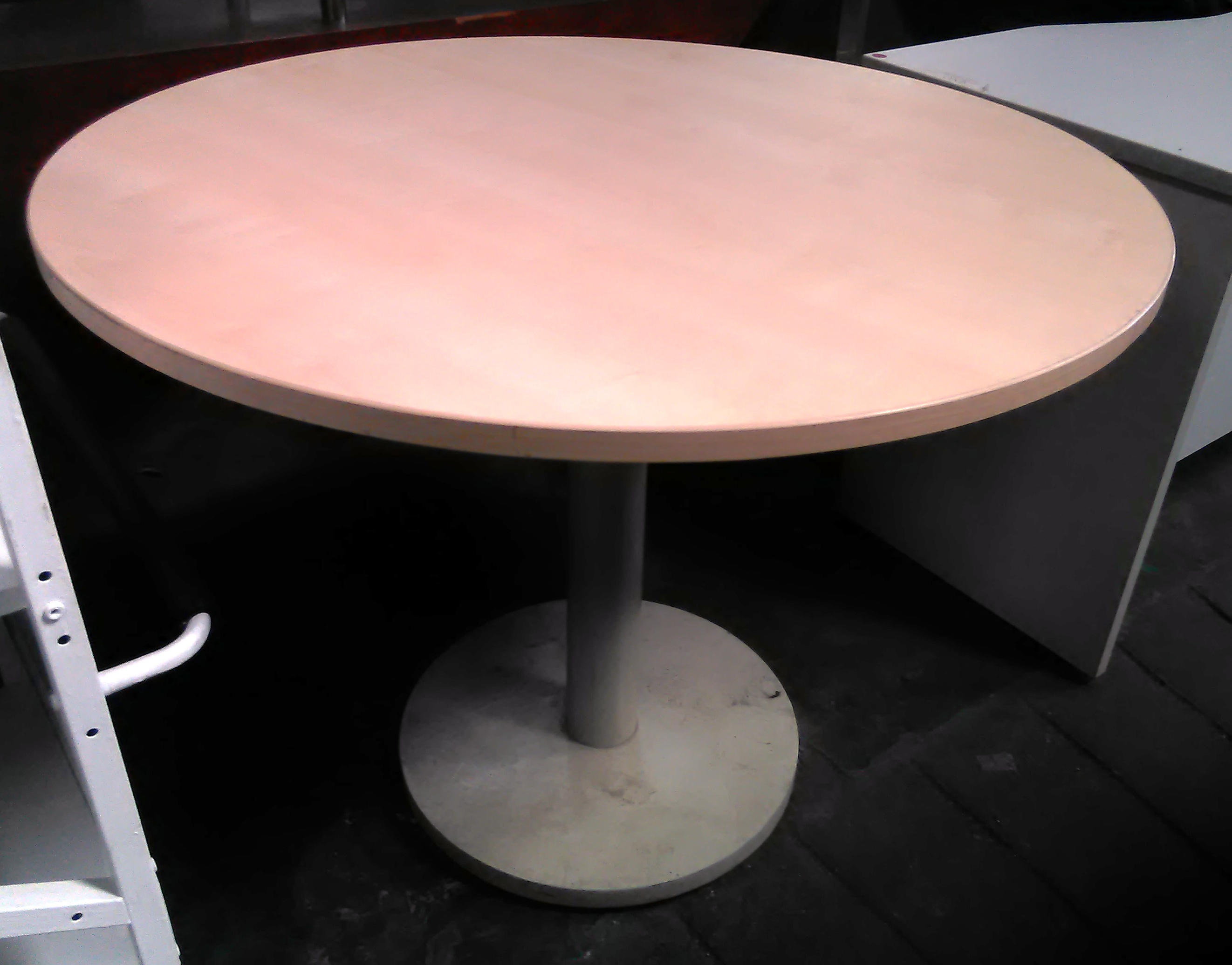 used round table Used Office Furniture Philippines