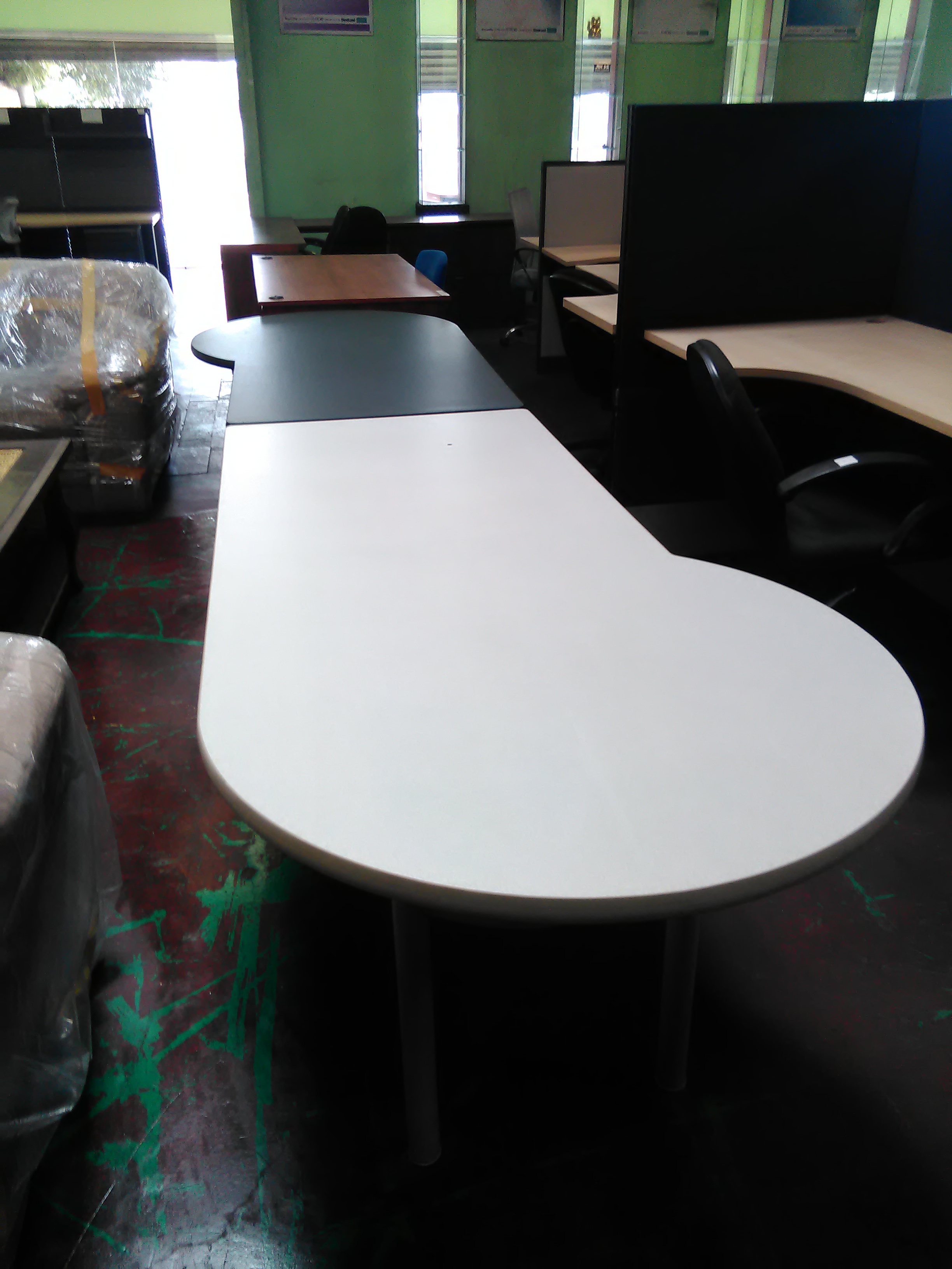 Second hand table Used Office Furniture Philippines