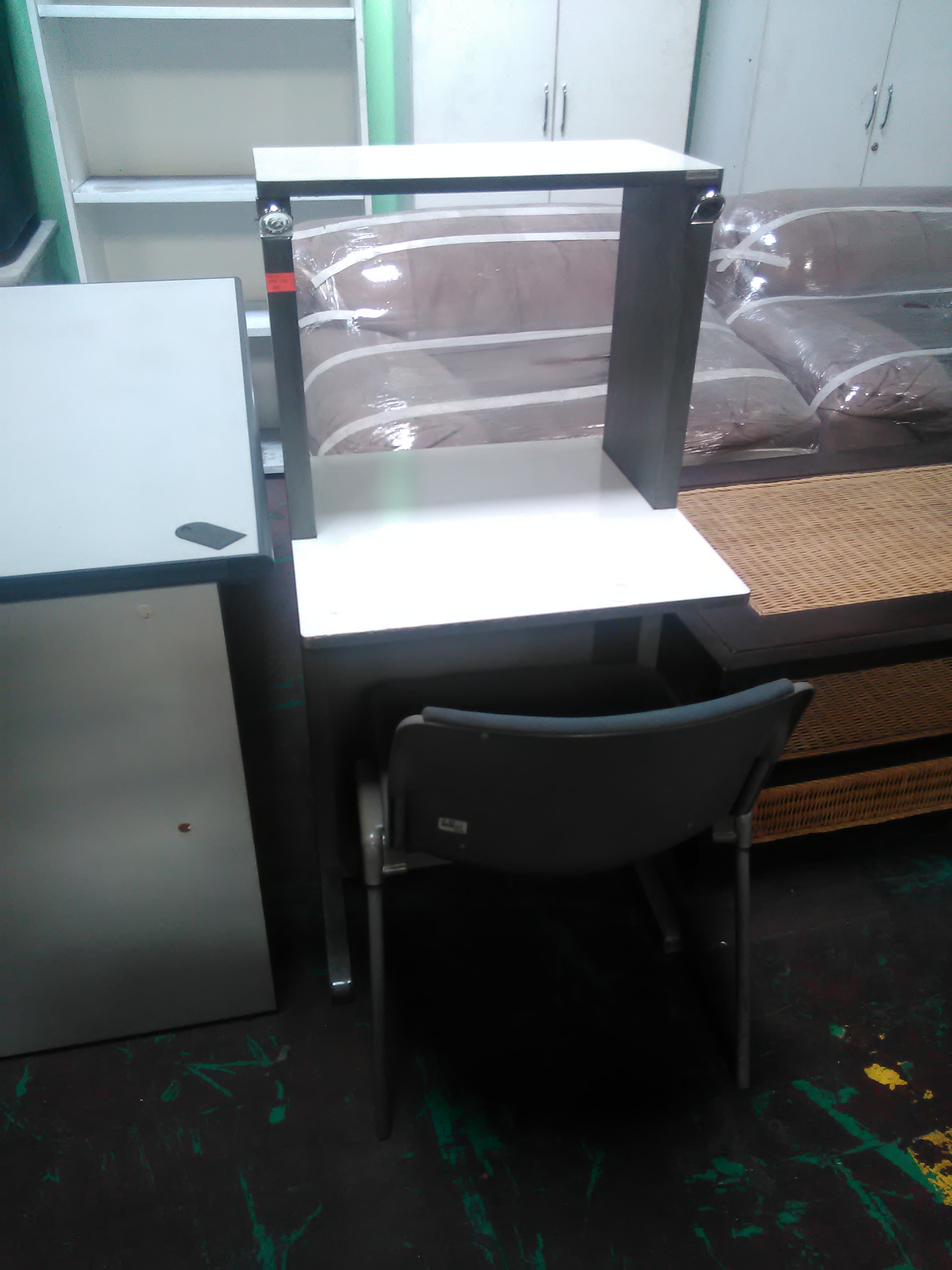 computer table Used Office Furniture Philippines