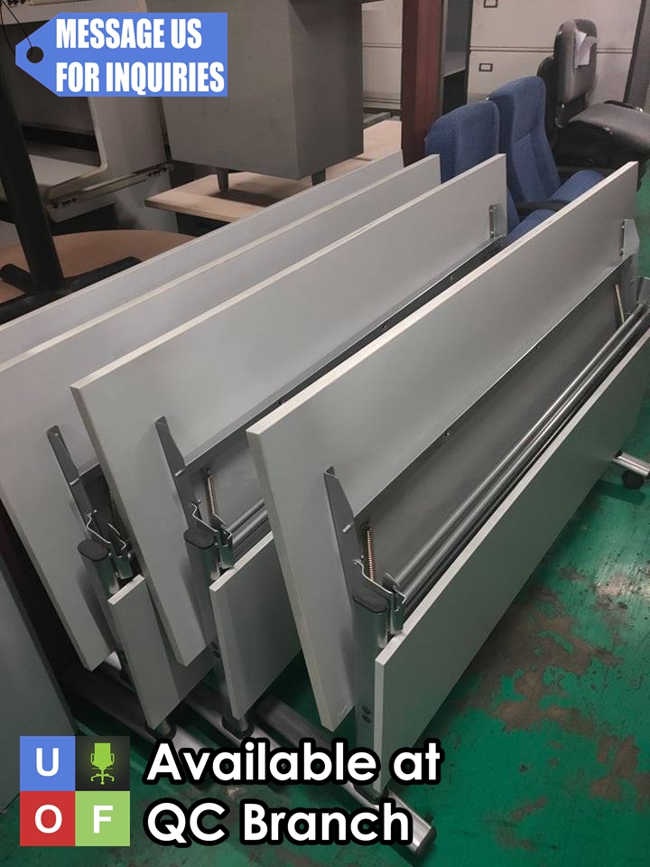 Second hand Folding Table available in Used Office Furniture QC